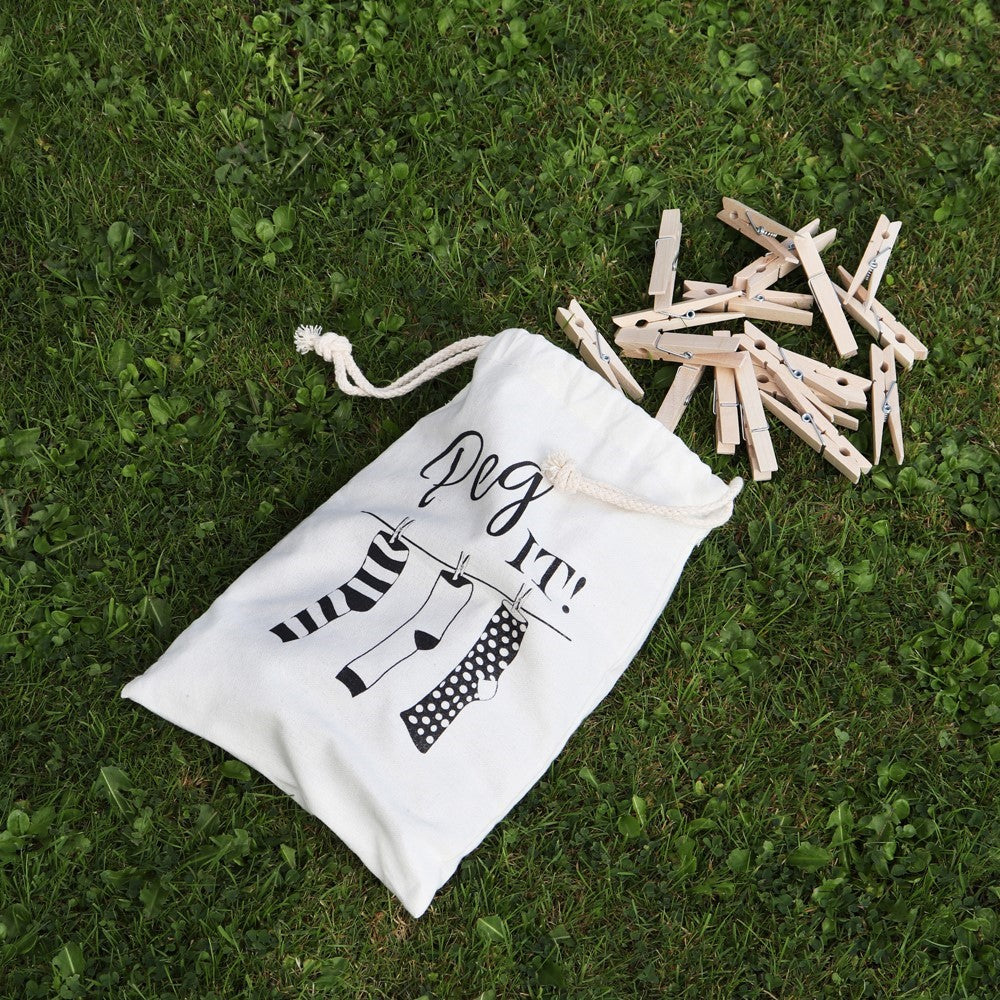 100 Wooden Pegs with Cotton Bag