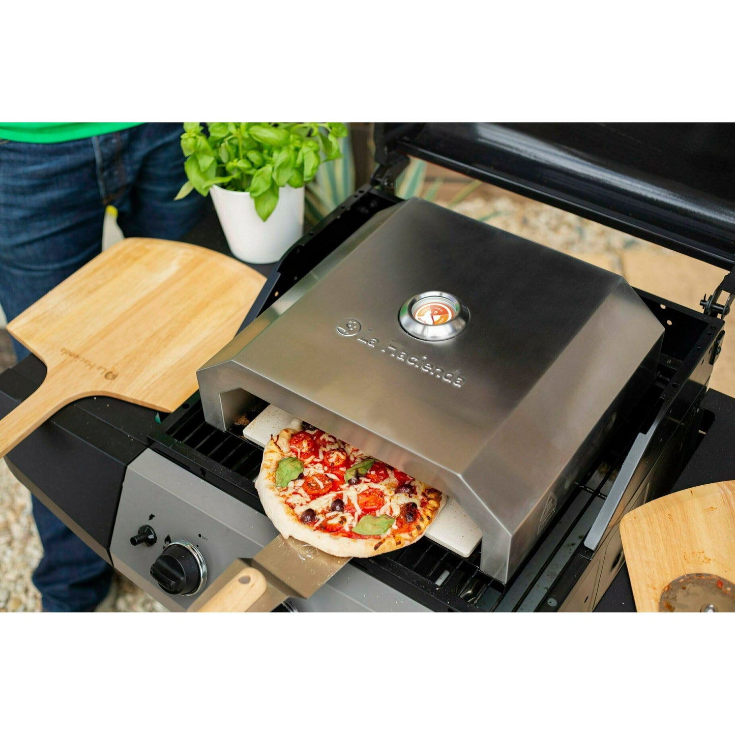 BBQ Top Steel Pizza Oven