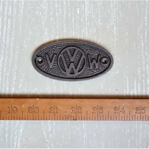 Plaque VOLKSWAGEN VW Oval Cast Antique Iron