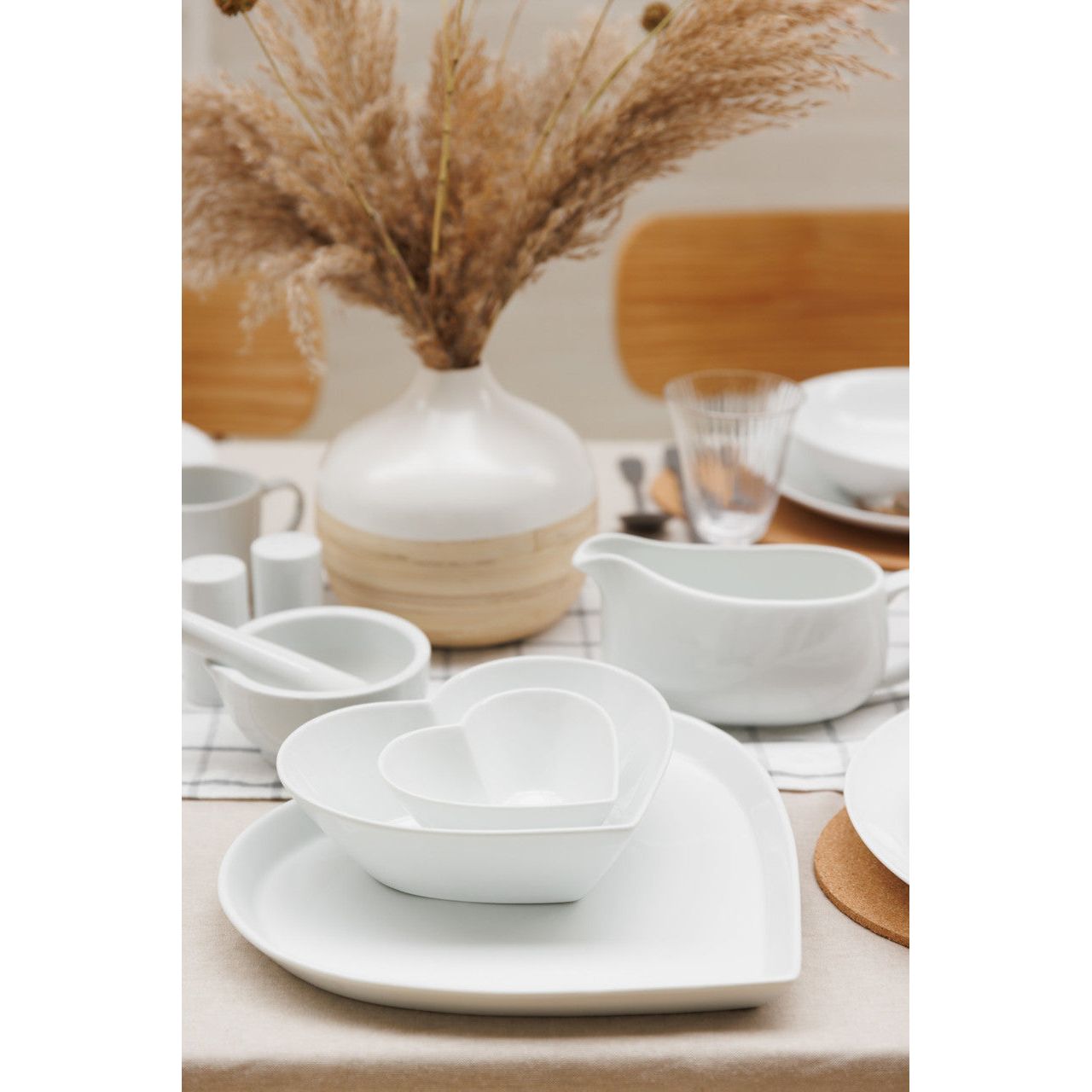 Mikasa Chalk Porcelain Heart Serving Platter, 30cm, White