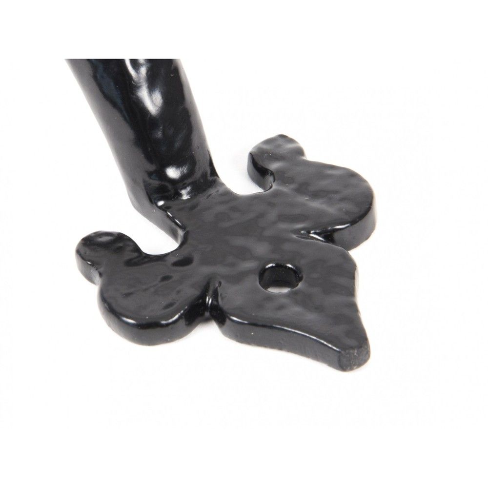 Black Cast 6" Fleur De Lys Pull Handle