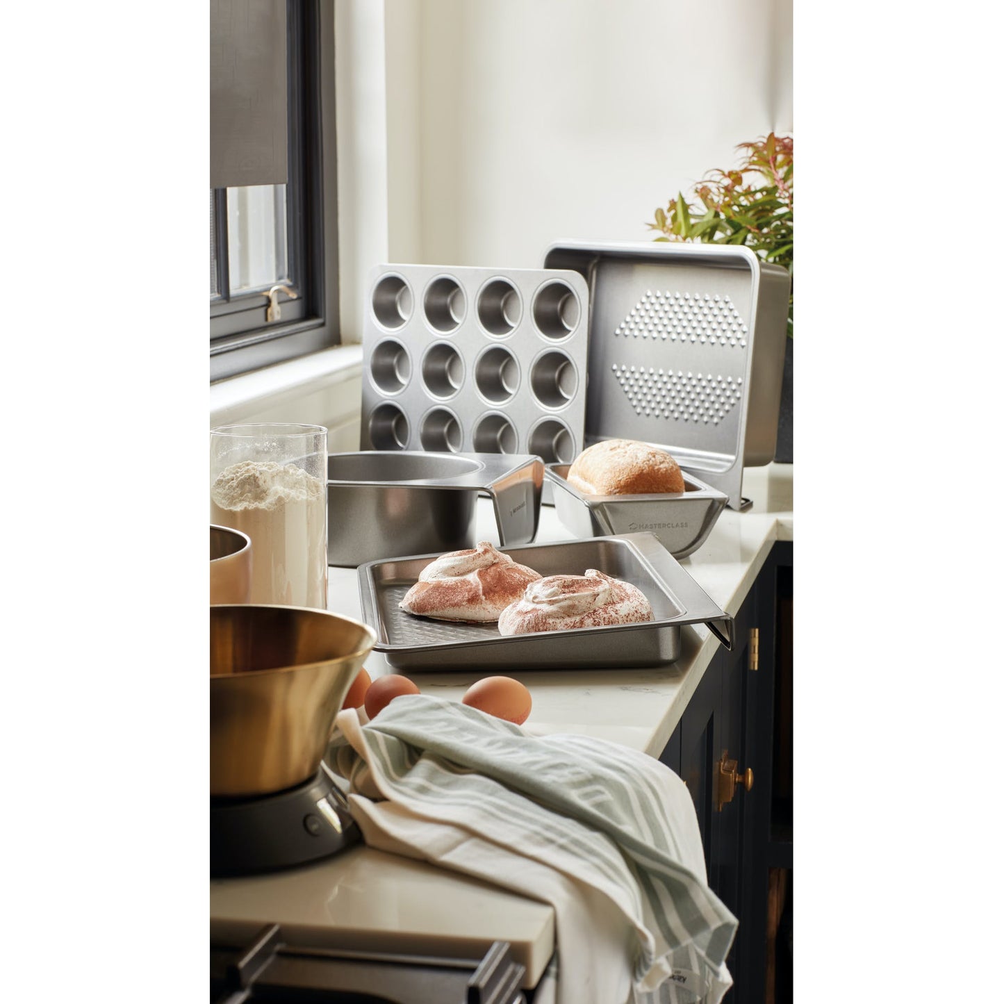 Smart Stack Non-Stick Round Cake Tin