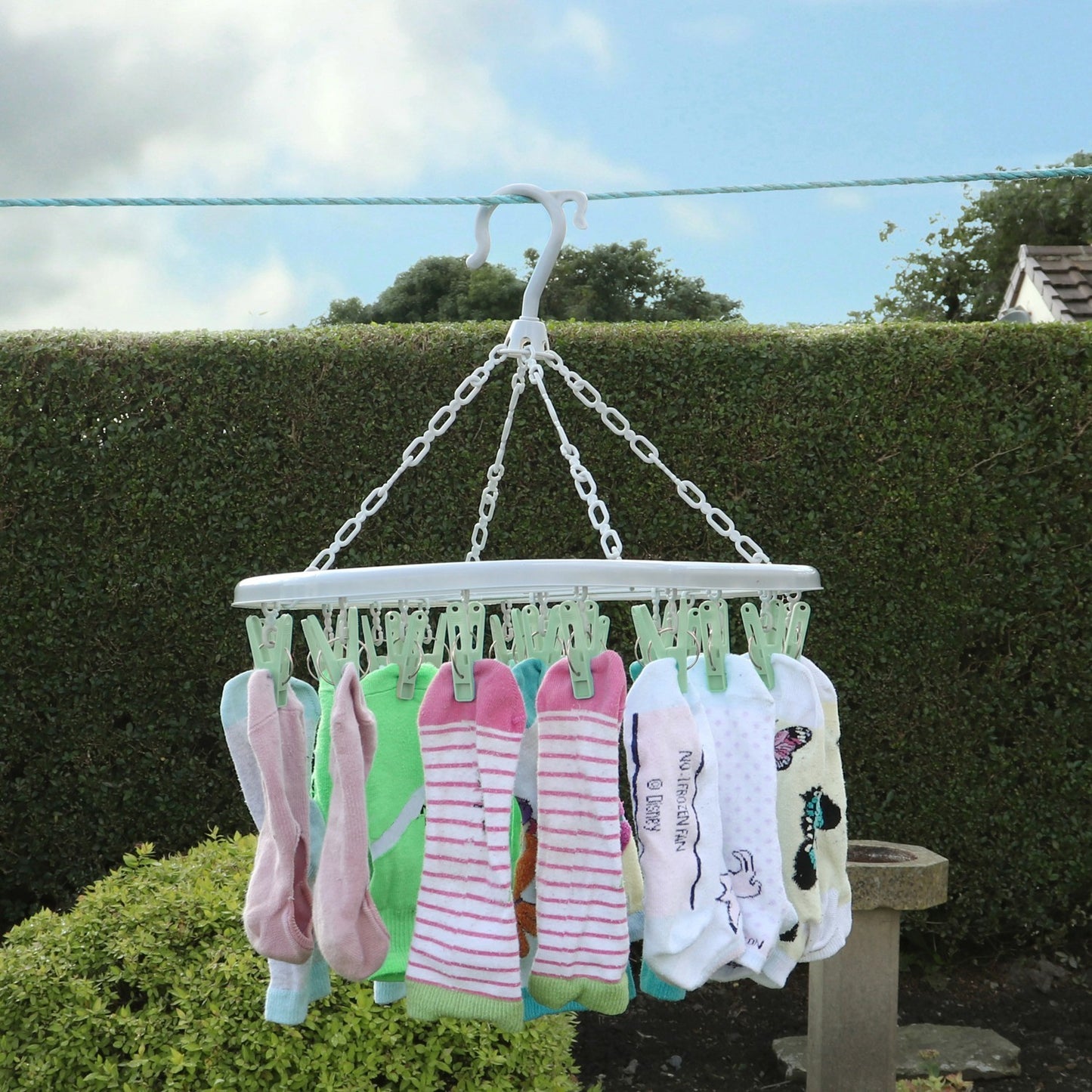Oval Sock Dryer Including 20 Pegs