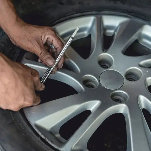 Dekton Tyre Pressure and Depth Gauges