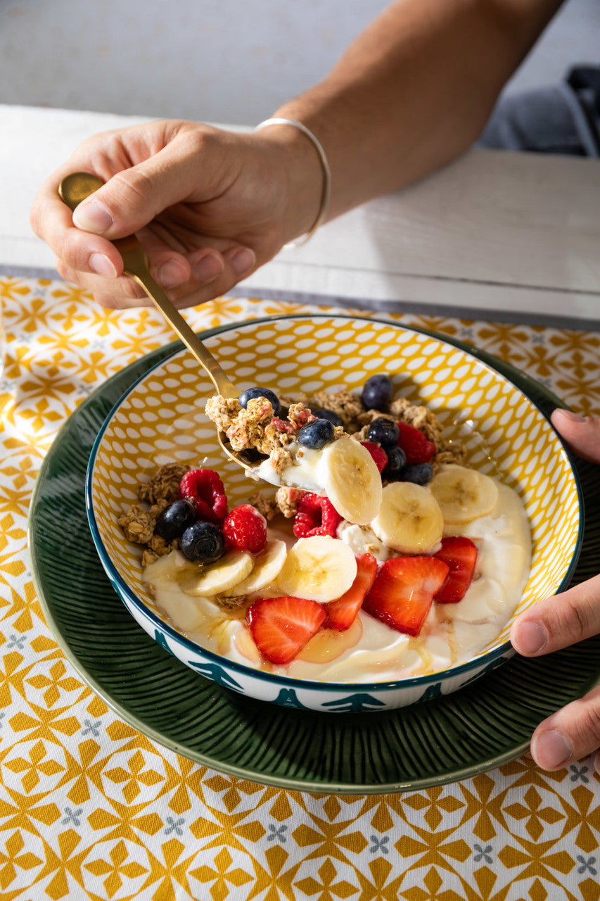 Mikasa Green Leaf Stoneware Bowl, 900ml, 21 x 5cm