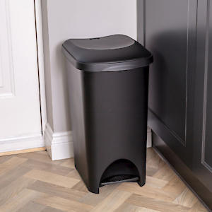 40Ltr Pedal Bin Black