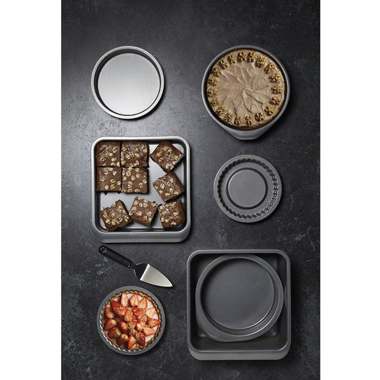 Smart Space Stacking 7 Piece Non-Stick Roasting, Baking & Pastry Set 