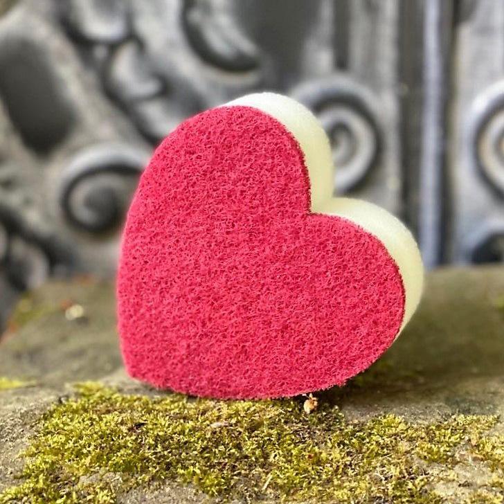 Frenchic Heart Sponge / Brush